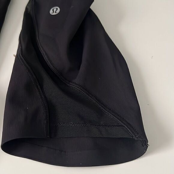 Lululemon Pace Perfect Black Side and Back Pockets 17 inch Crop Pants Size 6 - Picture 15 of 16
